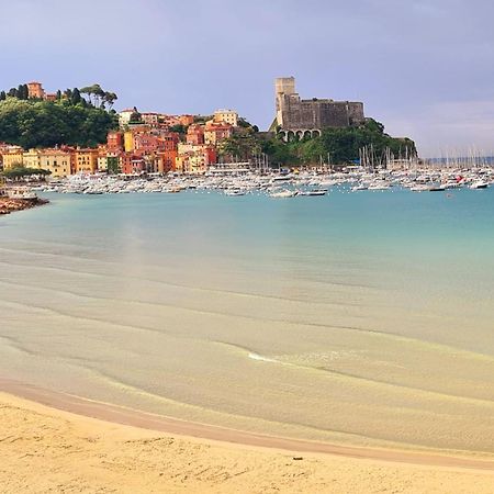 La Casa Del Pittore Anna House Lerici Ruang foto